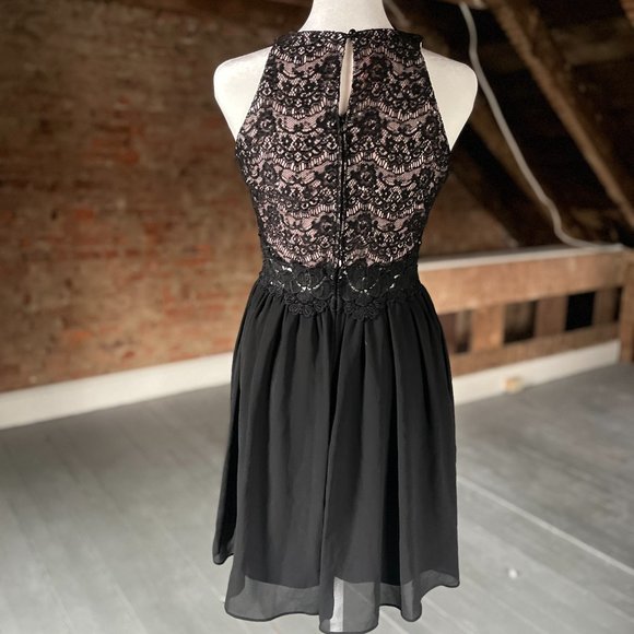 The Perfect Little Black Dress from Francesca's Boutique, Sequence Top - Picture 4 of 5